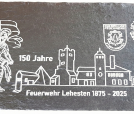 Urkunden Eine Schieferplatte mit individueller Gravur für das Feuerwehrfest in Lehesten